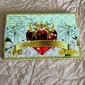 Pat McGrath eyeshadow palette